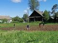 Трудовой десант. Работа на пришкольном участке.