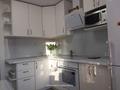 Кухонный гарнитур угловой Белый с фартуком фотопечать 12