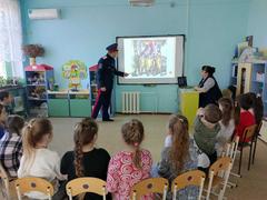 Тематическая беседа «Крым вместе с Россией навсегда!»
