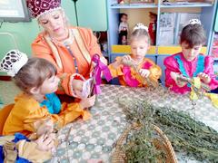 Мастер-класс по изготовлению из травы народной куклы «Стригушки»