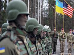 Хозяева пришли: США развернут военные базы по всей Украине