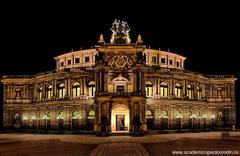  25 Мая -Открытие здания,знаменитой Венской Оперы