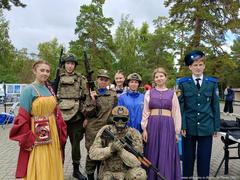 Казачья молодежь Челябинска приняла участие в городском общественном вернисаже
