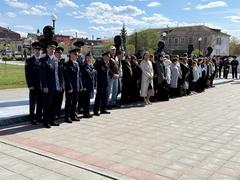 Кадеты-казачата Камышлова встретили копию Знамени Победы