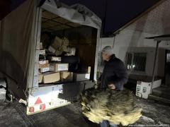 Сегодня,5 декабря состоялась погрузка гуманитарной помощи для дальнейшей отправки к нашим военнослужащим в зону СВО. Сегодня,5 декабря состоялась погрузка гуманитарной помощи для дальнейшей отправки к нашим военнослужащим в зону СВО.