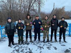 День неизвестного солдата – это сравнительно новая памятная дата в российской истории, отмечается ежегодно 3 декабря. День неизвестного солдата – это сравнительно новая памятная дата в российской истории, отмечается ежегодно 3 декабря.