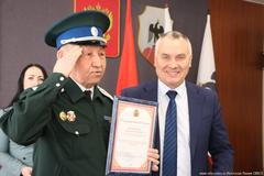 Командира казачьей дружины города Орска наградили областной наградой
